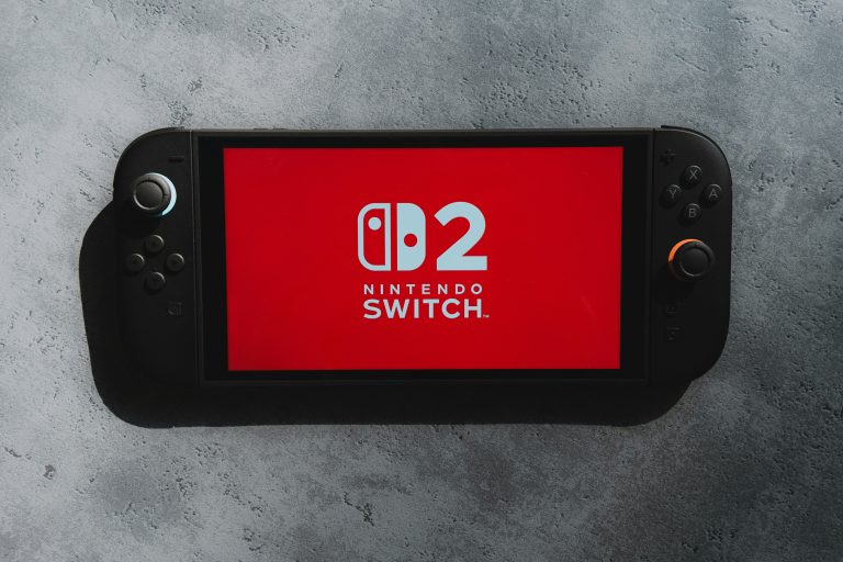 Nintendo Switch 2 avec un écran rouge
