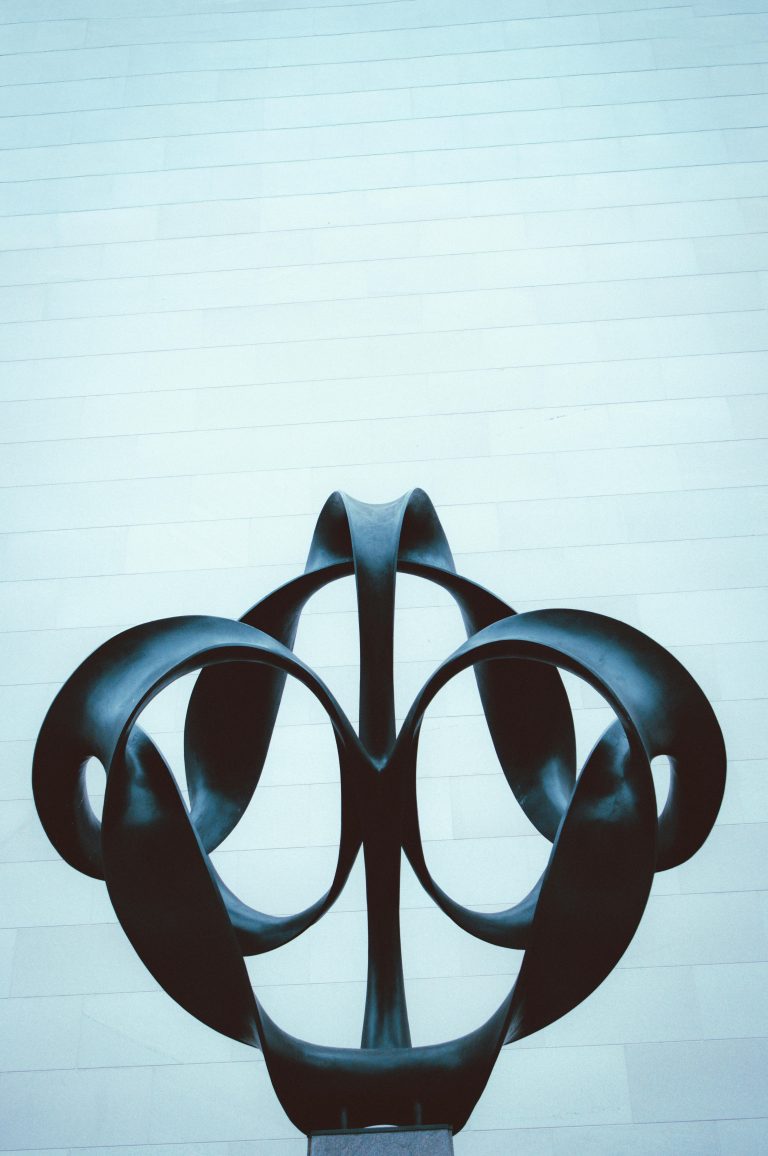 Sculpture abstraite moderne - rétrospective Calder Fondation Vuitton